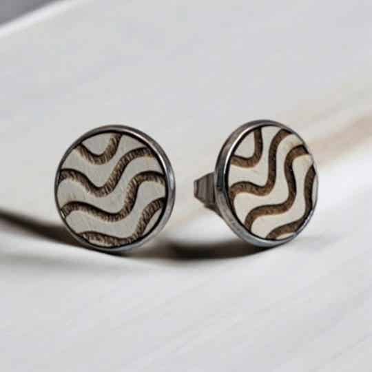 Ohrstecker "Wellentraum" aus Ahornholz und Edelstahl 220120